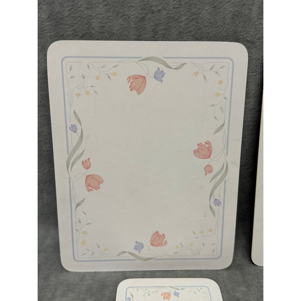 VTG Unbranded Trivet and Coaster Set‎ White Floral Tulip Pastel Cork Back 4pc